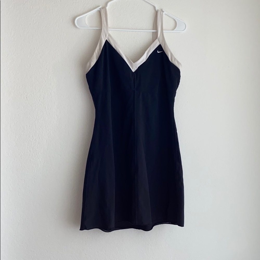 Nike women’s black dress